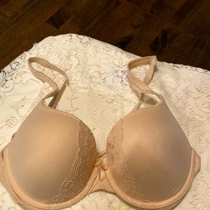Victoria’s Secret Body By Victoria Bra Size 36c